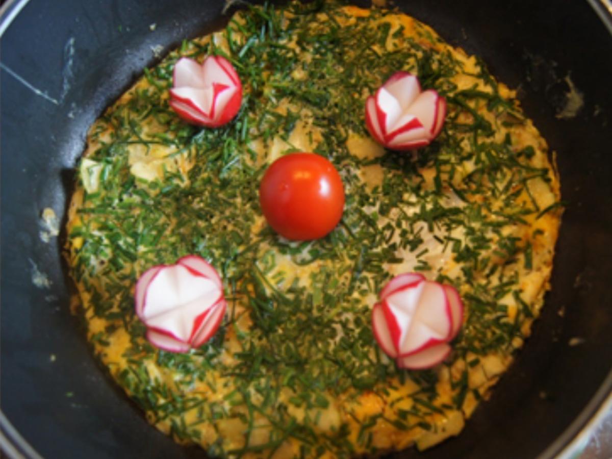 Omelett mit Zucchini und Schnittlauch - Rezept - Bild Nr. 2