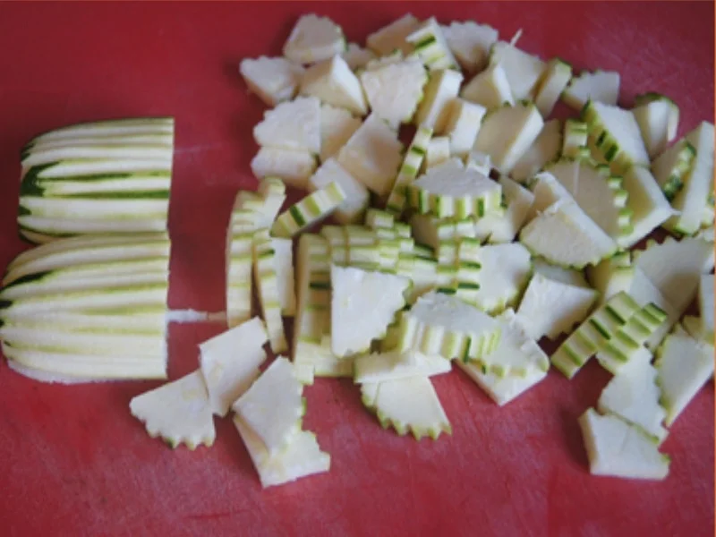 Rezept: Omelett mit Zucchini und Schnittlauch Bild Nr. 5 Omelett mit Zucchini und Schnittlauch - Rezept - Bild Nr. 5