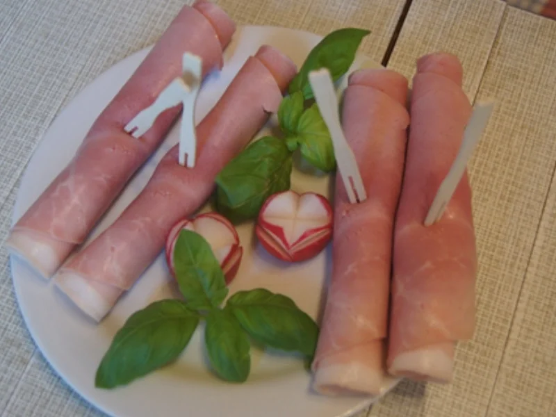 Spargel mit Gourmetschinken, Kartoffelpilzen und Jogurt-saure Sahne-Sauce - Rezept - Bild Nr. 12