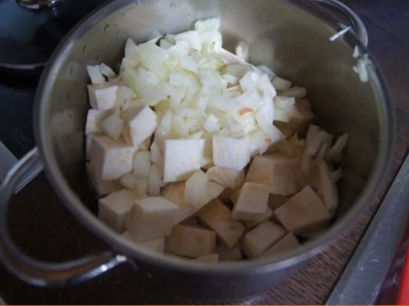 Lachsfilet mit Brokkoli und Selleriestampf - Rezept - Bild Nr. 11