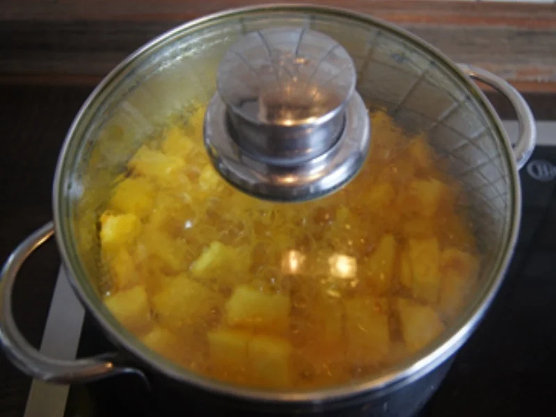 Lachsfilet mit Brokkoli und Selleriestampf - Rezept - Bild Nr. 14