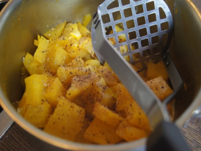 Lachsfilet mit Brokkoli und Selleriestampf - Rezept - Bild Nr. 17