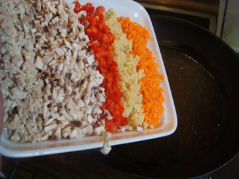 Asiatische scharf-saure Suppe - Rezept - Bild Nr. 11