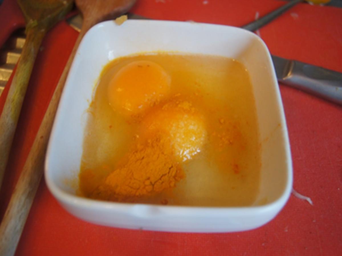 Mie-Nudeln mit Ei und Gemüse und ausgebackenen Hähnchenfleischwürfeln - Rezept - Bild Nr. 5