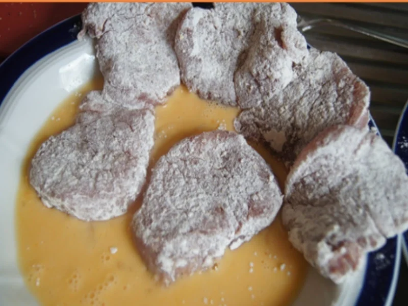 Spargel mit Schweinefilet-Medaillons und Kartoffelpilzen - Rezept - Bild Nr. 8