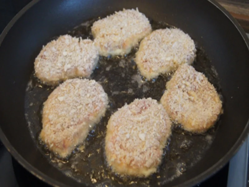 Spargel mit Schweinefilet-Medaillons und Kartoffelpilzen - Rezept - Bild Nr. 9