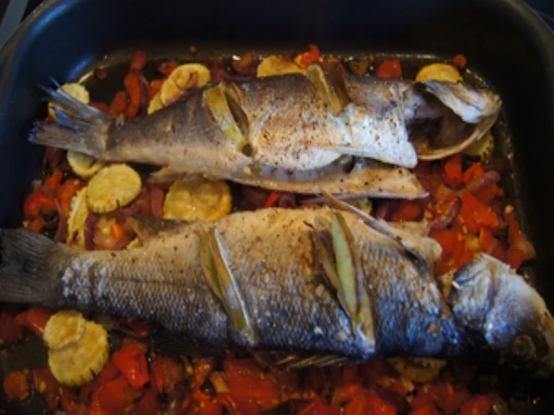 Rezept: Wolfsbarsch auf Gemüsebett Bild Nr. 11 Wolfsbarsch auf Gemüsebett - Rezept - Bild Nr. 11