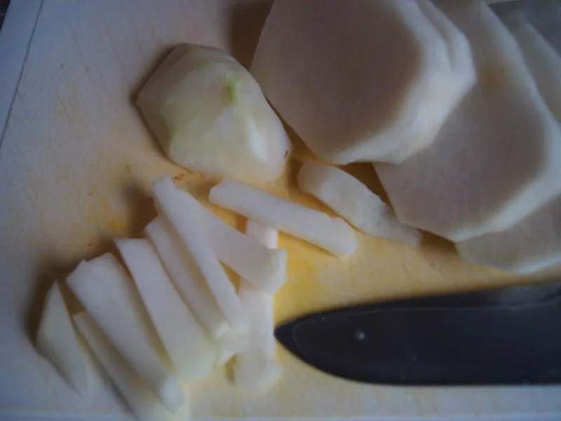 Steinpilz-Rindermett-Buletten mit Rahmkohlrabi und Drillingen - Rezept - Bild Nr. 10