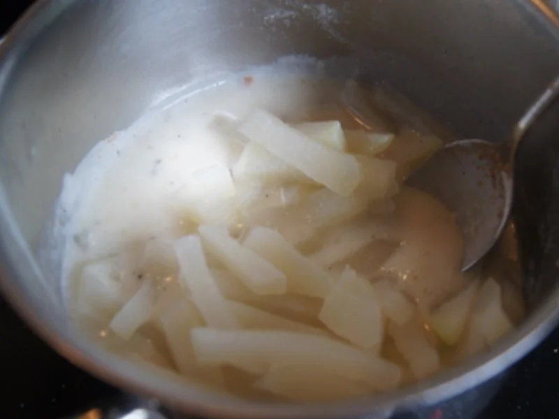 Steinpilz-Rindermett-Buletten mit Rahmkohlrabi und Drillingen - Rezept - Bild Nr. 12