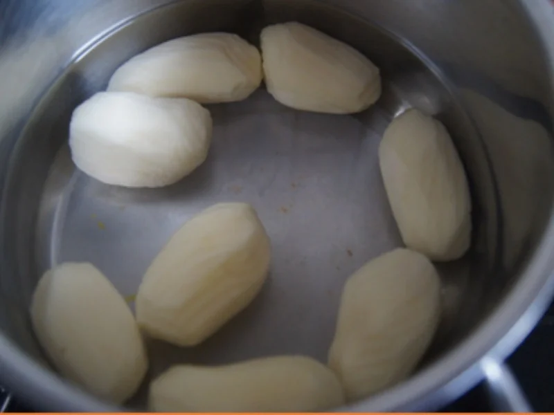 Steinpilz-Rindermett-Buletten mit Rahmkohlrabi und Drillingen - Rezept - Bild Nr. 13