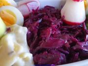Rotkrautsalat immer frisch und zu jeder Jahreszeit ein Genuss - Rezept - Bild Nr. 2