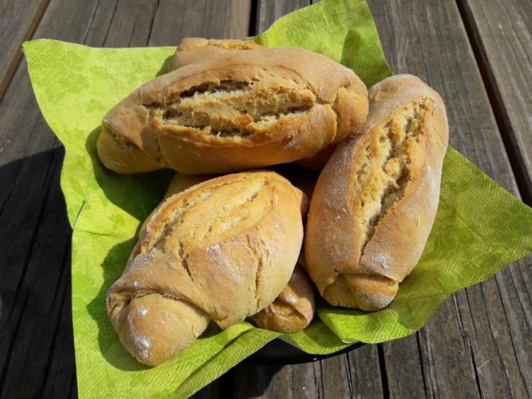 Brötchen - einfach - von loewe_bs