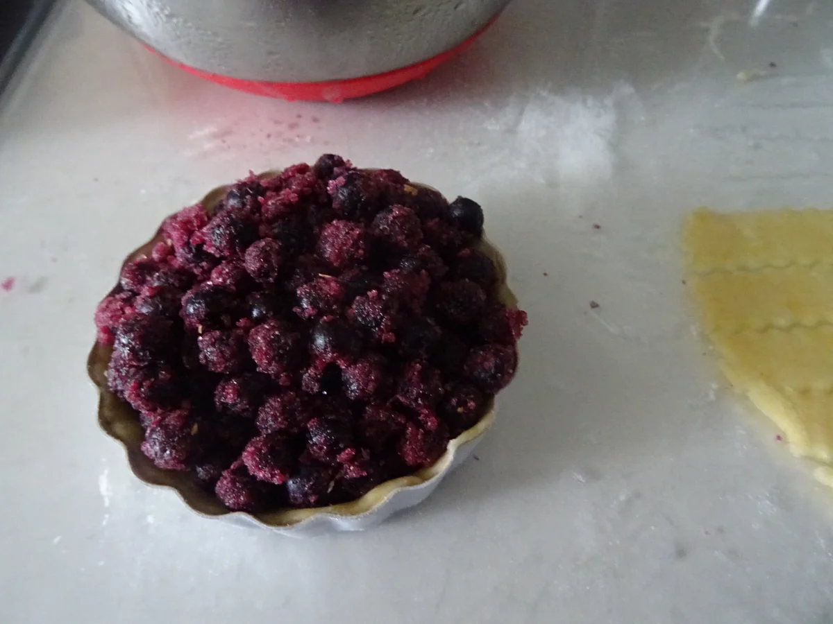 Rezept: Mini Blueberry-Pie's Bild Nr. 5 Mini Blueberry-Pie's - Rezept - Bild Nr. 5