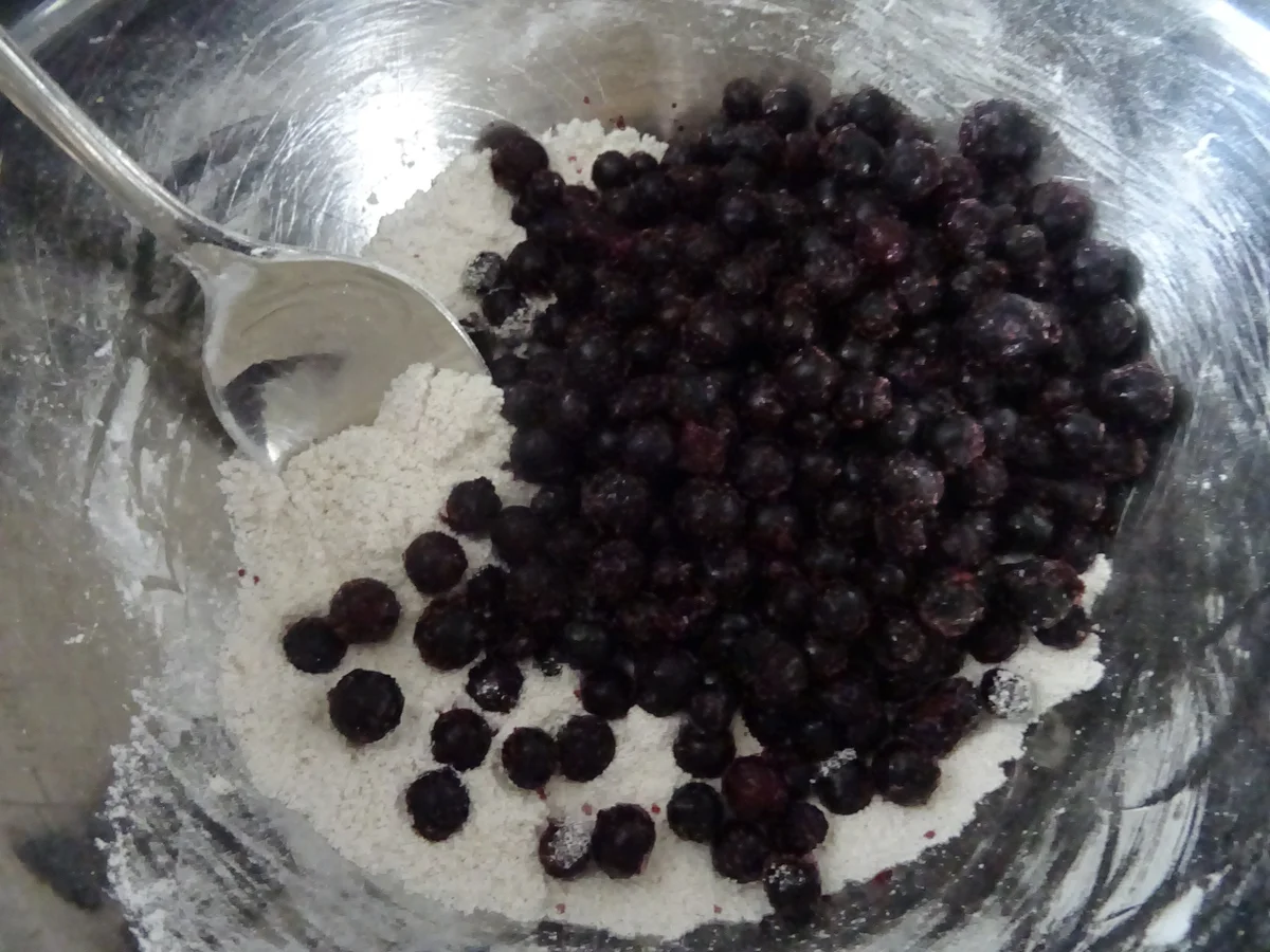 Rezept: Mini Blueberry-Pie's Bild Nr. 7 Mini Blueberry-Pie's - Rezept - Bild Nr. 7