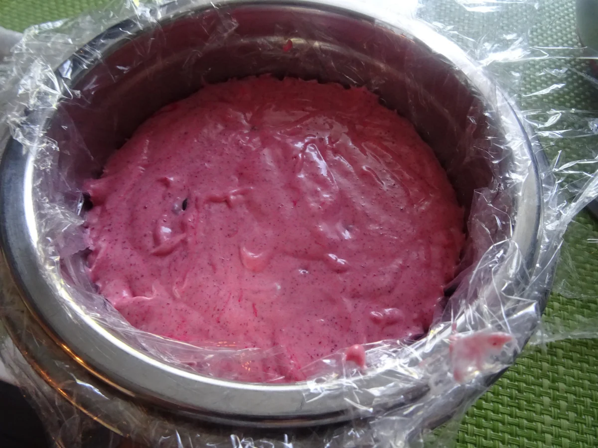 Himbeer-Zitronen-Mousse-Kuppel mit Waldmeister-Topping - Rezept - Bild Nr. 10704