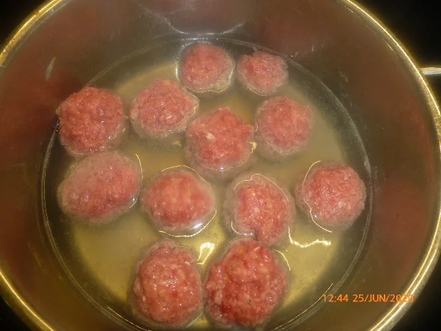 Spargelfrikassee mit Fleischklößchen - Rezept - Bild Nr. 10698