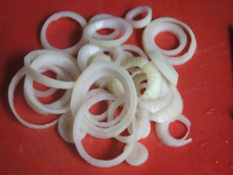 Matjesfilet mit Bratkartoffeln und Rote-Bete-Salat - Rezept - Bild Nr. 6