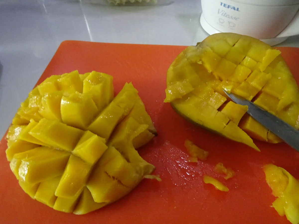 Garnelen-Spieße mit fruchtig-asiatischem Salat und gebratenen Eier-Nudeln - Rezept - Bild Nr. 10712