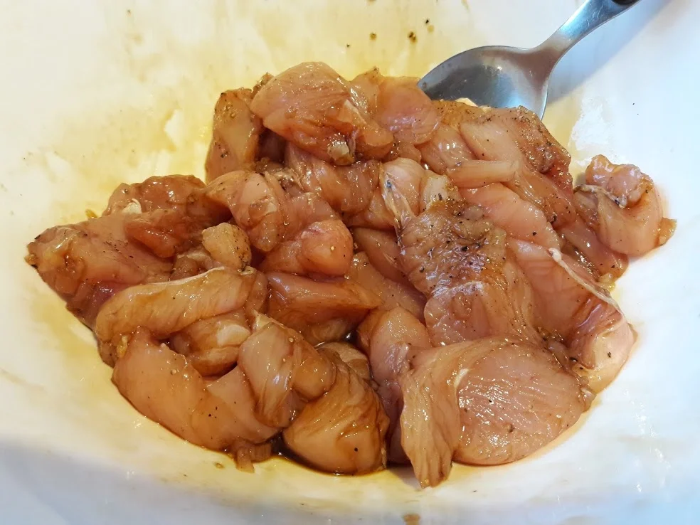 Rezept: Nudeln Süss-sauer mit Hähnchenfleisch Bild Nr. 4 Nudeln Süss-sauer mit Hähnchenfleisch - Rezept - Bild Nr. 4