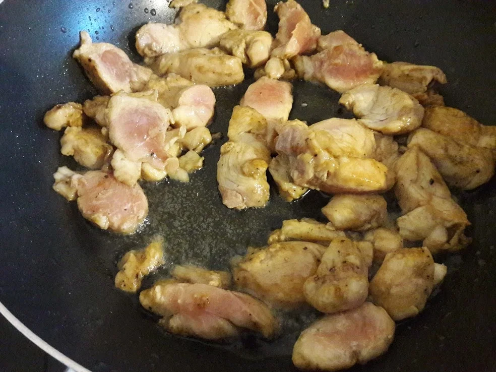 Rezept: Nudeln Süss-sauer mit Hähnchenfleisch Bild Nr. 7 Nudeln Süss-sauer mit Hähnchenfleisch - Rezept - Bild Nr. 7