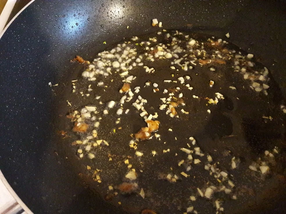 Rezept: Nudeln Süss-sauer mit Hähnchenfleisch Bild Nr. 9 Nudeln Süss-sauer mit Hähnchenfleisch - Rezept - Bild Nr. 9