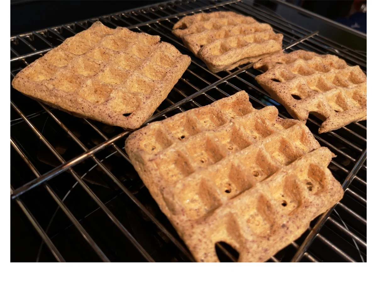 Rezept: BiNe` S KETO WAFFELBROT Bild Nr. 3 BiNe` S KETO WAFFELBROT - Rezept - Bild Nr. 3