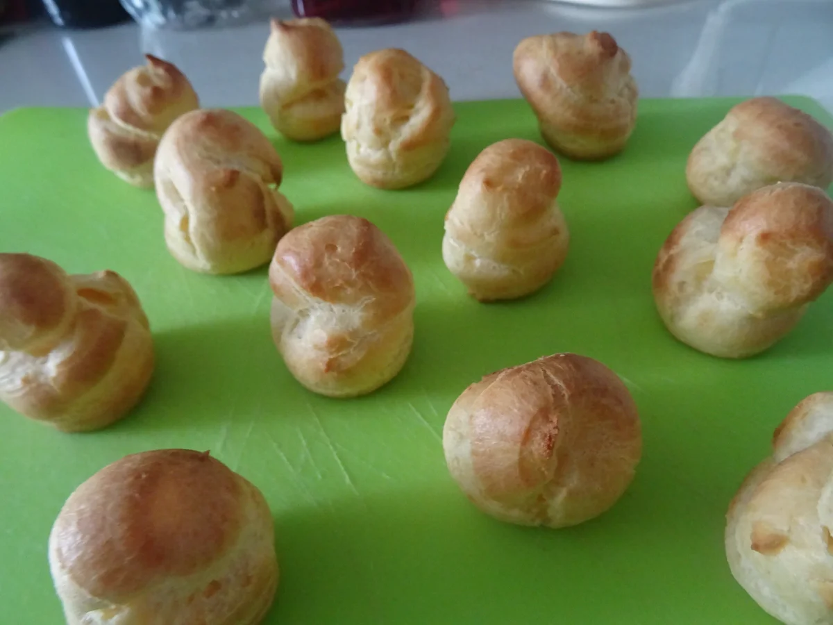 Rezept: Ruby-Profiteroles Bild Nr. 10740 Ruby-Profiteroles - Rezept - Bild Nr. 10740