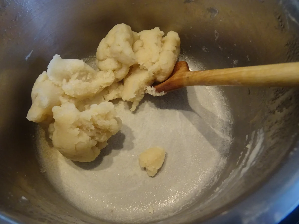 Rezept: Ruby-Profiteroles Bild Nr. 10743 Ruby-Profiteroles - Rezept - Bild Nr. 10743