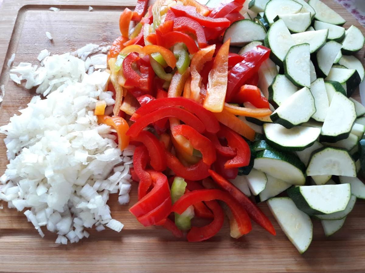 Paprika-Zucchini-Gemüse - Rezept mit Bild - kochbar.de