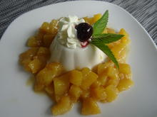 Kokos-Götterspeise mit Ananas-Ragout - Rezept - Bild Nr. 2