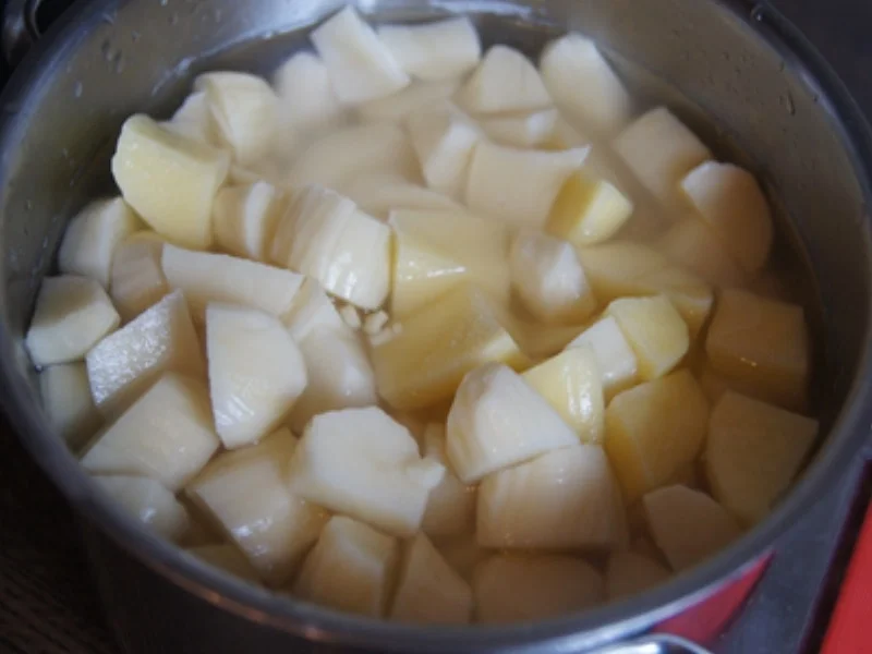 Rezept: Seelachsfilet mit Rote-Bete-Salat und Kartoffelstampf Bild Nr. 10826 Seelachsfilet mit Rote-Bete-Salat und Kartoffelstampf - Rezept - Bild Nr. 10826