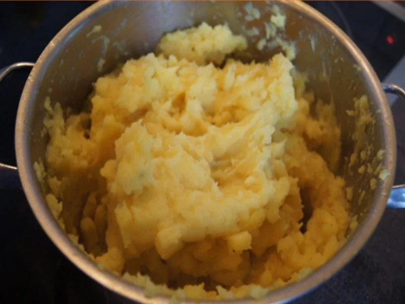 Rezept: Seelachsfilet mit Rote-Bete-Salat und Kartoffelstampf Bild Nr. 10832 Seelachsfilet mit Rote-Bete-Salat und Kartoffelstampf - Rezept - Bild Nr. 10832