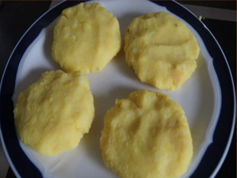 Rinderhackfleisch-Lauch-Pfanne mit Kartoffelstampf-Rösti - Rezept - Bild Nr. 13