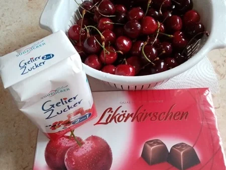 Marmelade Süßkirsche mit Likörkirschen - Rezept - Bild Nr. 3