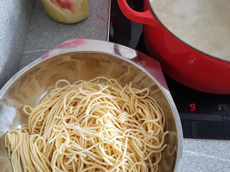 Rezept: Käsepäckchen mit Pasta und Garten Porree Bild Nr. 10 Käsepäckchen mit Pasta und Garten Porree - Rezept - Bild Nr. 10