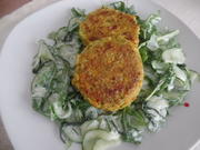 Gemüse-Frikadellen auf Gurken-Rucola-Salat - Rezept - Bild Nr. 10813