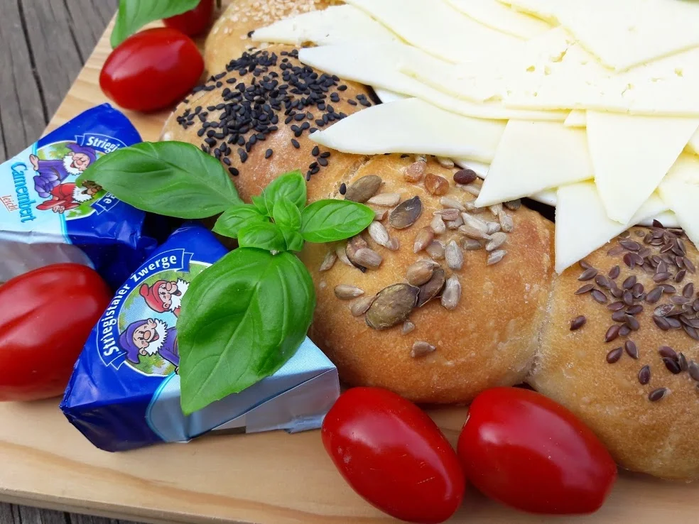 Ciabatta-Brötchen-Kranz - Rezept - Bild Nr. 17