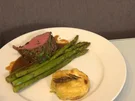 Rinderfilet mit grünem Spargel und Kartoffelgratin - Rezept - Bild Nr. 2