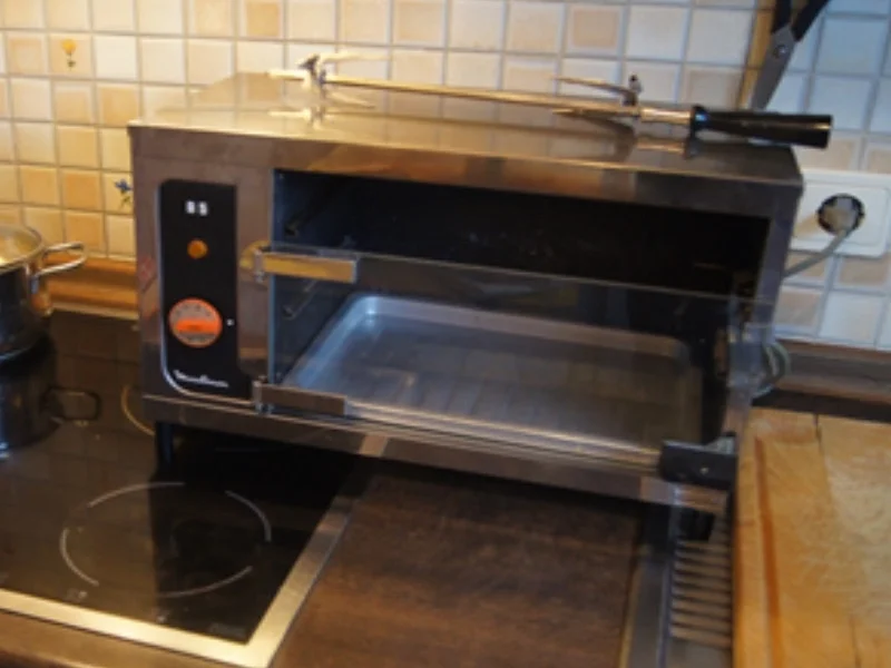 Rezept: Gegrillter Schweinenacken mit Sauce, Schinken-Buschbohnen und Drillingen Bild Nr. 3 Gegrillter Schweinenacken mit Sauce, Schinken-Buschbohnen und Drillingen - Rezept - Bild Nr. 3