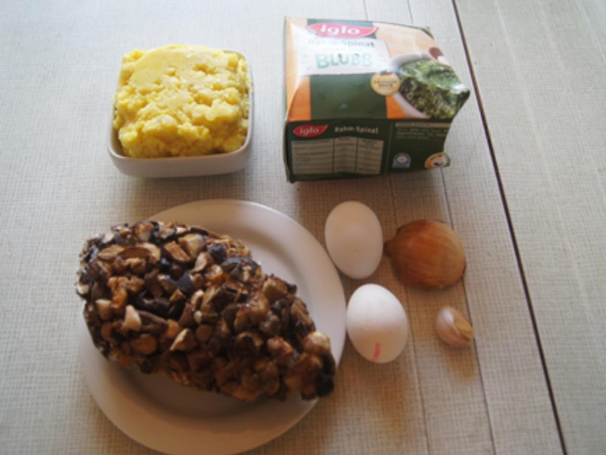 Steinpilze mit Eiern, Rahmspinat und Kartoffelstampf - Rezept - Bild Nr. 3
