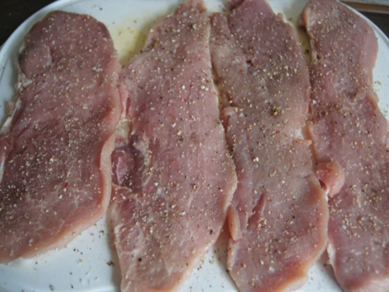 Rezept: Schnitzel XXL mit Champignons und Kartoffelstampf Bild Nr. 5 Schnitzel XXL mit Champignons und Kartoffelstampf - Rezept - Bild Nr. 5