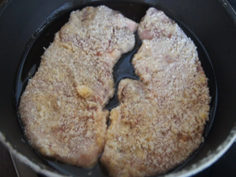 Rezept: Schnitzel XXL mit Champignons und Kartoffelstampf Bild Nr. 11 Schnitzel XXL mit Champignons und Kartoffelstampf - Rezept - Bild Nr. 11