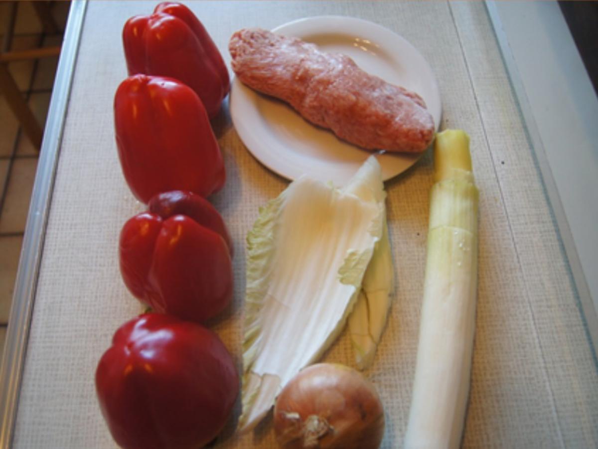Gefüllte und gebackene rote Paprika - Rezept - Bild Nr. 3