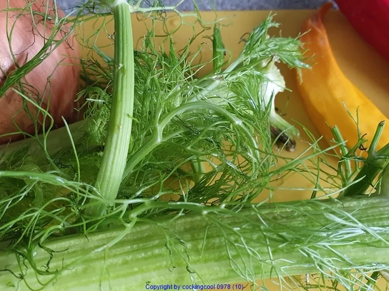 Jacobsmuschel - Riesengarnele- Wildlachs- Salat- und "Beurre de Corail" - Rezept - Bild Nr. 8