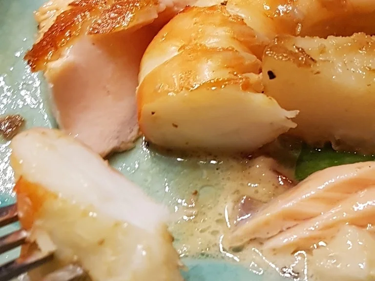 Jacobsmuschel - Riesengarnele- Wildlachs- Salat- und "Beurre de Corail" - Rezept - Bild Nr. 14