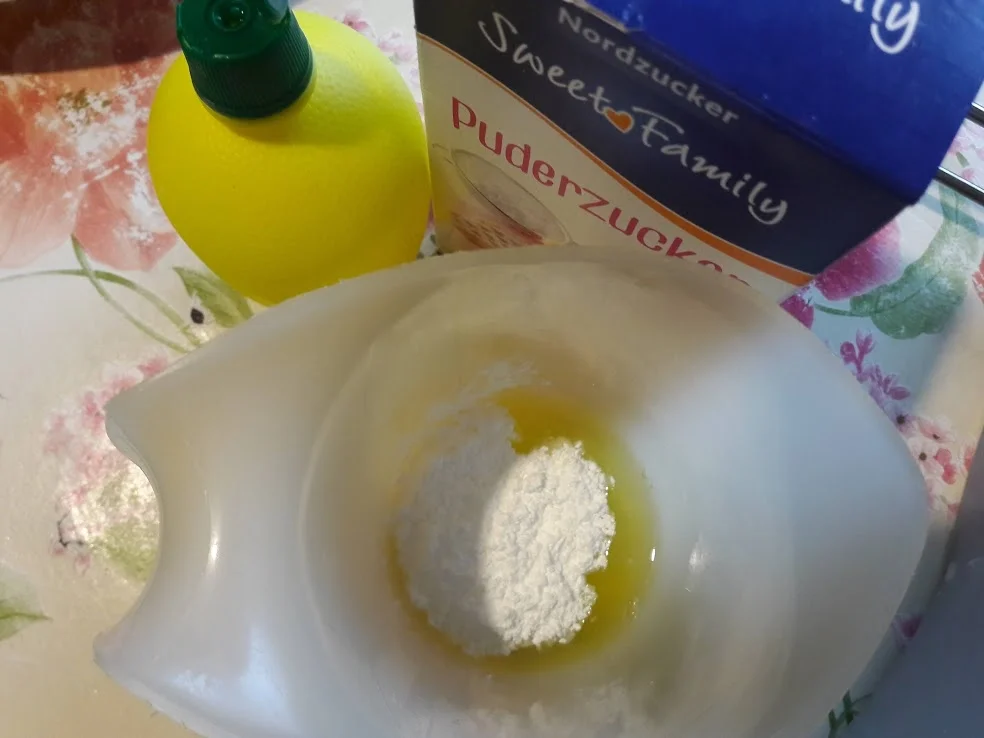 Rezept: Spülschwamm - Zitronenkuchen Bild Nr. 10918 Spülschwamm - Zitronenkuchen - Rezept - Bild Nr. 10918