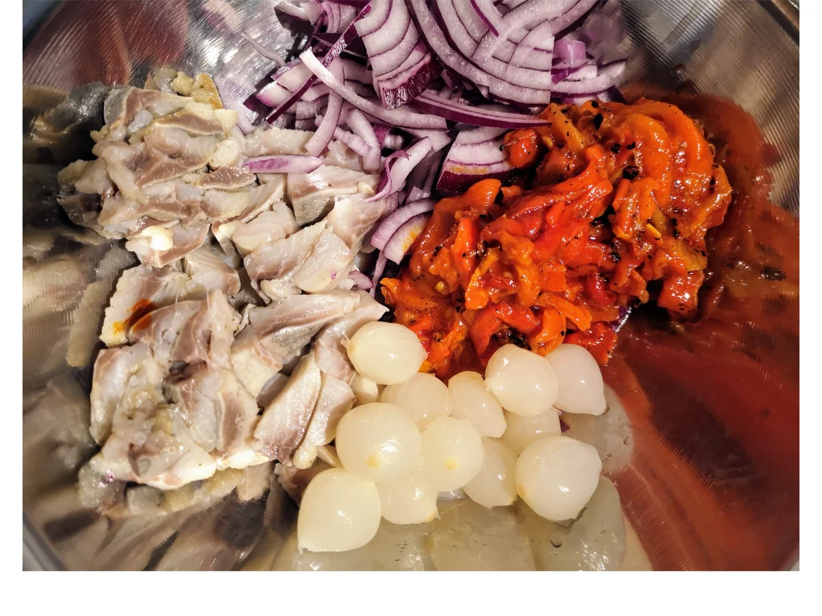 Rezept: BiNe` S PAPRIKA MATJESSALAT Bild Nr. 3 BiNe` S PAPRIKA MATJESSALAT - Rezept - Bild Nr. 3