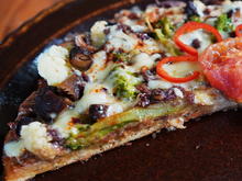 Gemüsepizza mit Pilzen – Pizza verdure con funghi - Rezept - Bild Nr. 3