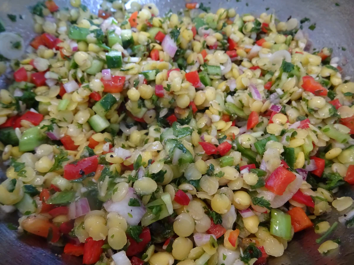 Rezept: Lammlachs, Gelbe-Linsen-Salat, Feta-Creme und Knoblauch-Brot Bild Nr. 4 Lammlachs, Gelbe-Linsen-Salat, Feta-Creme und Knoblauch-Brot - Rezept - Bild Nr. 4