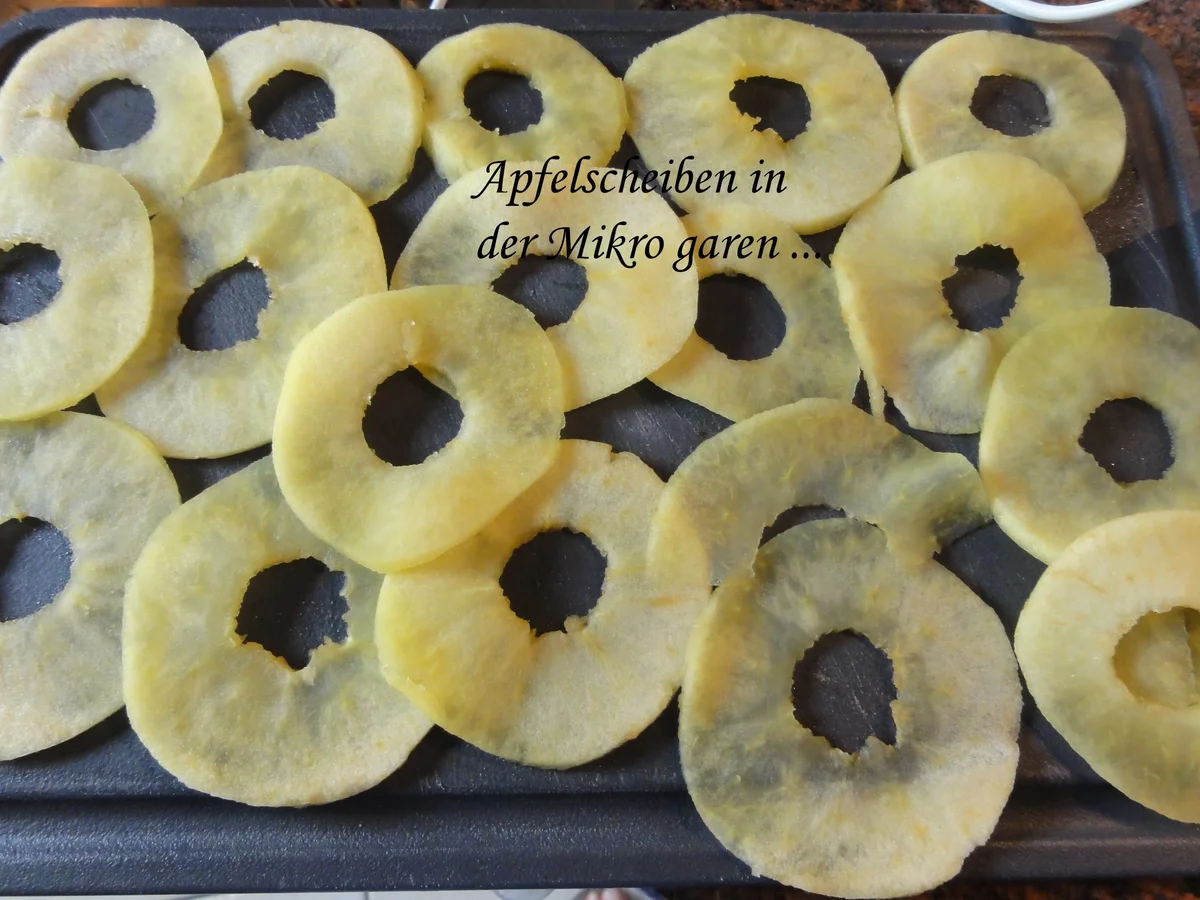 Rezept: Dessert: APFEL ~ ESPRESSO ~ TIRAMISU Bild Nr. 10912 Dessert: APFEL ~ ESPRESSO ~ TIRAMISU - Rezept - Bild Nr. 10912